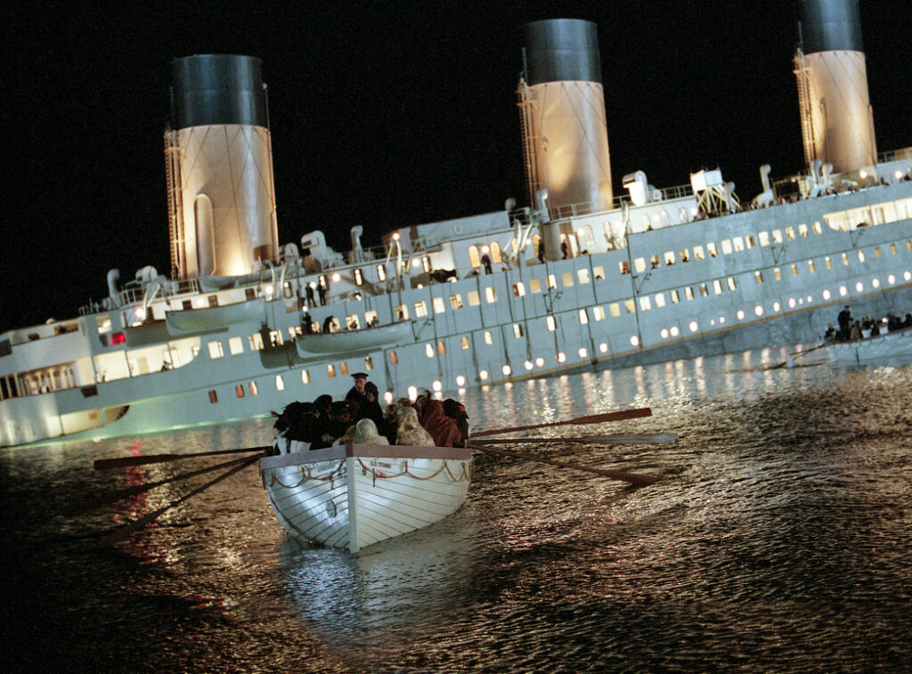 One of the last lifeboats leaving the ship ‘Titanic’ [1997].