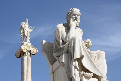 6120561-neoclassical-statues-of-socrates-greek-ancient-philosopher-and-apollo-god-of-the-sun-medicine-and-th-8665469